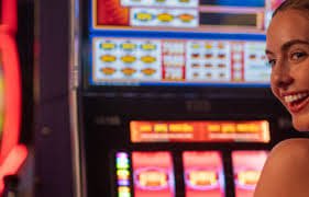 enakcuan lobby game pilihan terbaik slot crash live casino populer Indonesia